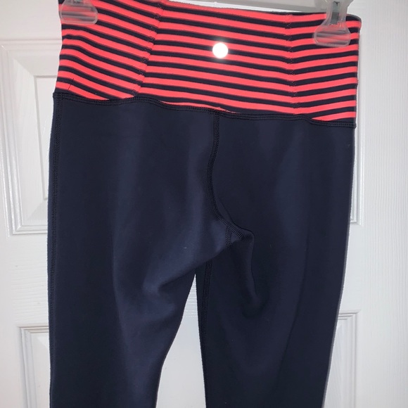Lululemon Navy & Coral Reversible legging - Size 4 - Picture 2 of 8